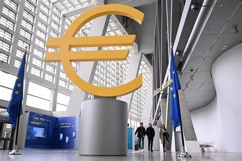 ECB Cuts Rates for Eighth Time, Widening Gap With Fed