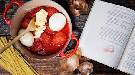 Don't Throw Away the Marcella Hazan Tomato-Sauce Onion (2020)