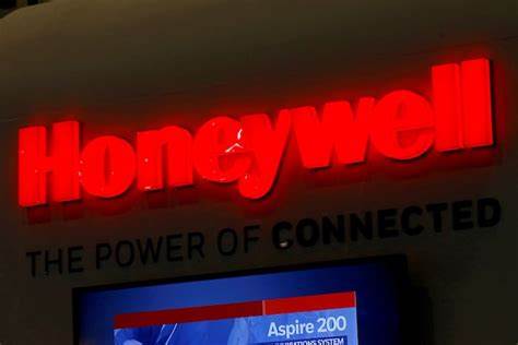 Honeywell to add Elliott's Marc Steinberg to board