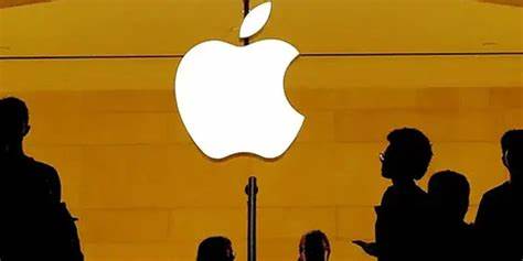 iPhone Tariff Threats Hit the Stock Market, but Apple Pared a Slice of Its Drop