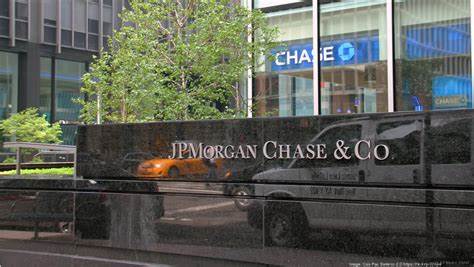 JPMorgan Chase opens 14 new financial centres in US