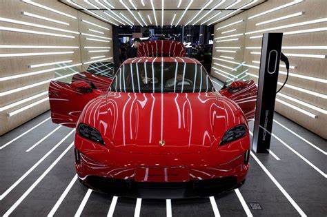 Porsche cuts 2025 financial outlook due to US tariffs