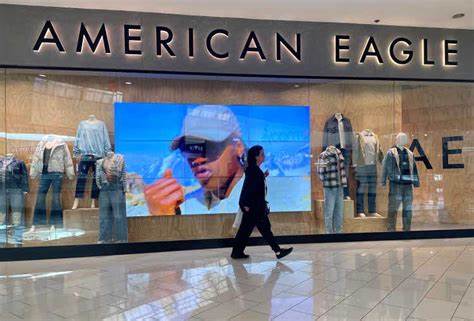 Why American Eagle Stock Plummeted After Earnings