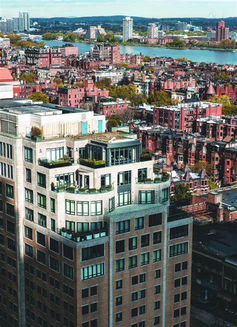 Luxury Home Buyers Took a Breather. What Could Lure Them Back