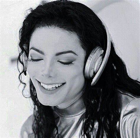 Michael Jackson's 'HIStory' Turns 30: Scream. Survive. Smile