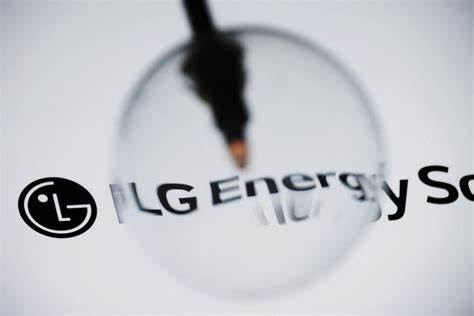 LG Energy Solution flags Q2 sales decline as automakers hemmed in by tariff volatility