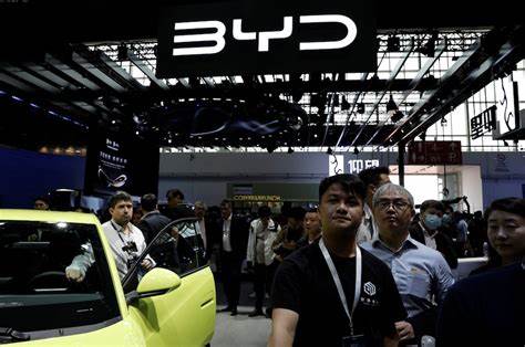 China auto shares sink after BYD offers trade-in incentives