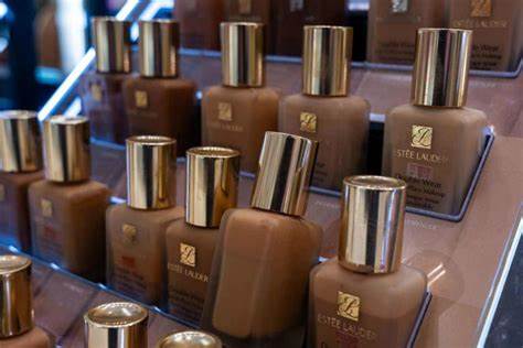 Estée Lauder Earnings Outlook Dims as Sales Suffer. Its Asia Bet Hasn’t Paid Off