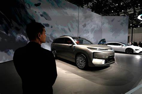 Chinese EV Stocks Tumble After BYD Slashes Prices as Much as 34%