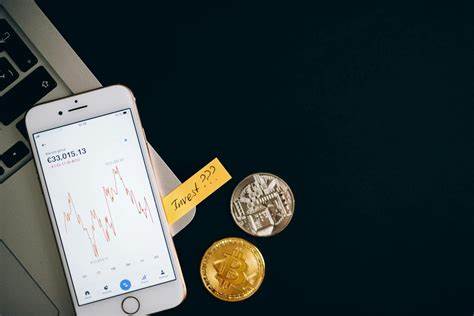 5 Money Myths That Could Derail Your Finances in 2025