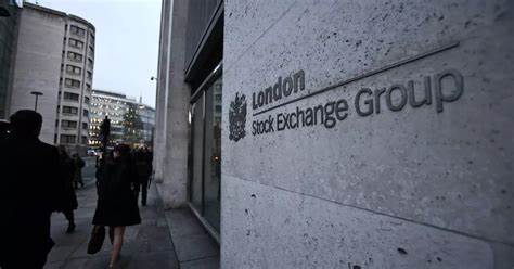 Stock exchange dealt another blow as £12bn fintech ditches main London listing
