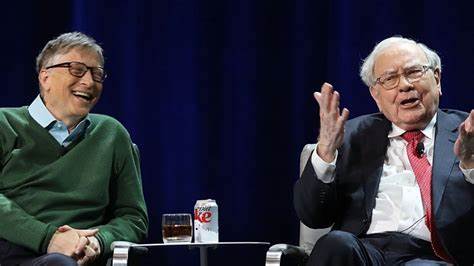 Here's how business leaders like Bill Gates and Mark Cuban are reacting to Warren Buffett stepping down