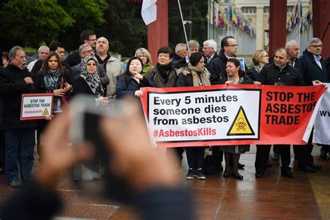 EPA Plans to Reconsider a Ban on Cancer-Causing Asbestos