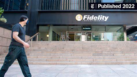Fidelity’s New 401(k) Offering Will Invest in Bitcoin (Published 2022) - The New York Times