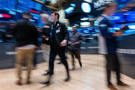 Stock market news today: US stocks slip as mixed results from Alphabet, Tesla kick off Big Tech earnings - Yahoo Finance