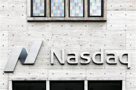 Closing Bell Movers: NXP Semi slips 7% after earnings