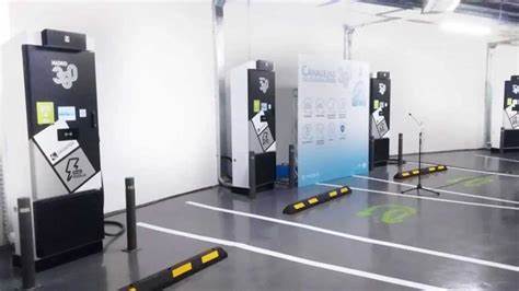 Waffle House Gets 400-KW DC Fast-Chargers So You Can Charge Your EV as You Brawl