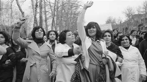 In 1979, Iranian women protested mandatory veiling (2022)