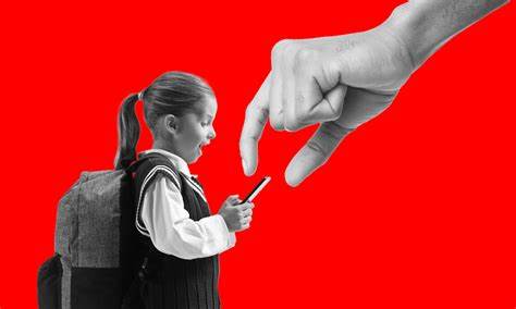New York Bans Smartphones in Schools, Joining National Movement