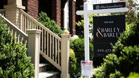 Mortgage rates drop for first time in weeks, still hover near 7%