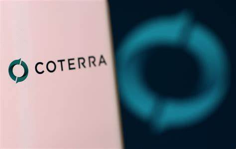 Shale producer Coterra Energy reports higher quarterly profit, cuts spending target