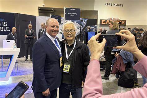 Warren Buffett's Successor Would Love to Buy 5X More of These Stocks. Here's Why They're Good Picks for Other Investors, Too