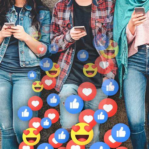 She Says Social-Media Algorithms Led to Her Eating Disorder