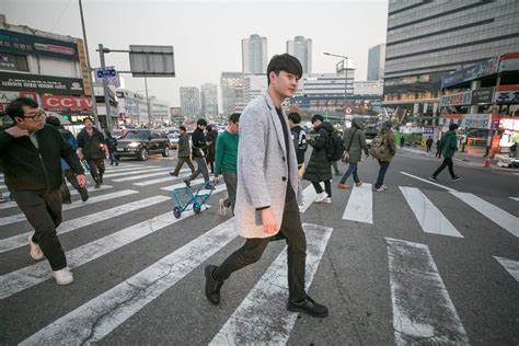 Cryptocurrency Was Their Way Out of South Korea’s Lowest Rungs. They’re Still Trying. (Published 2019) - The New York Times