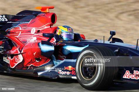 10.956 Fotos und hochauflösende Bilder zu F1 Launch