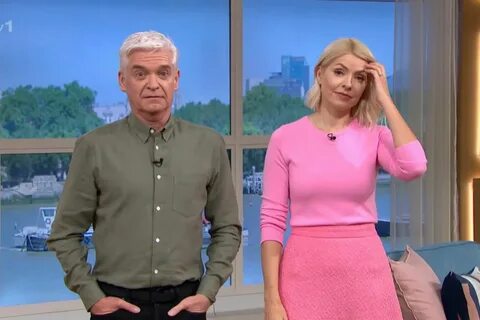 Bitcoin scam that featured Holly Willoughby back using police officers as bait - Northants Live