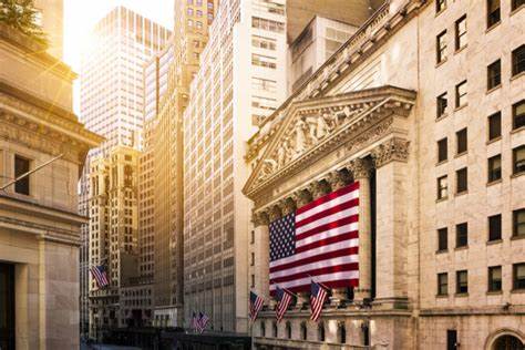 Paycom Grows on Big Money Support