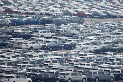 Trump tariff whiplash forces more automakers to scrap profit guidance
