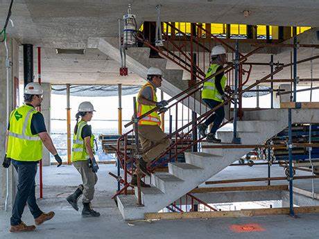 Construction Companies Struggling to Find Workers