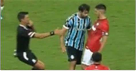 Just like good old days: Diego Costa headbutts opponent in Copa Libertadores - Juventus Live ENG
