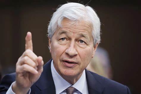 Billionaire CEO Jamie Dimon Says America Is Still the Best Place to Invest: 2 U.S. Stocks to Buy Now