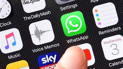 Fake WhatsApp app downloaded more than one million times
