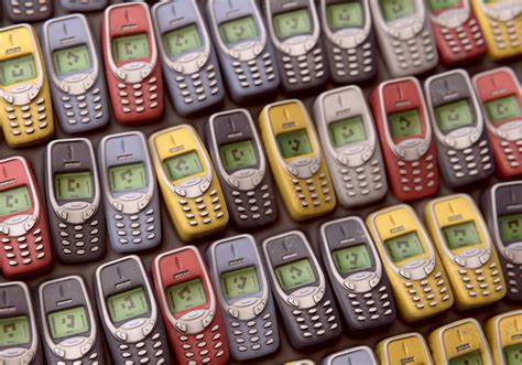 Is America Headed for an Age of Dumb Phones?