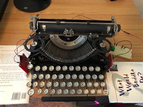 I turned an old typewriter into a gaming typewriter
