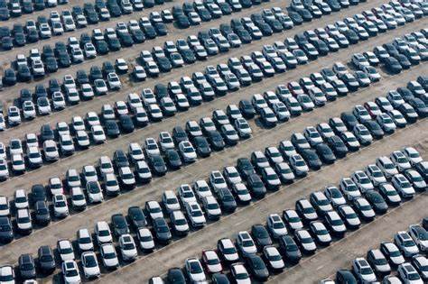 China regulator summons automakers to discuss 'zero-mileage' used car sales