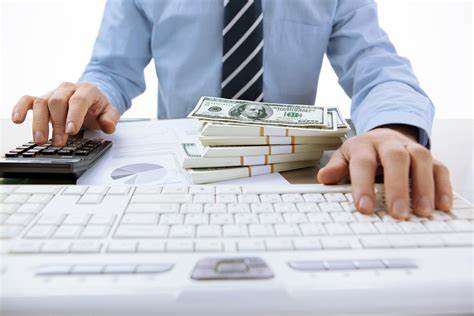 Wells Fargo Hikes Fifth Third Bancorp (FITB) Price Target to $52