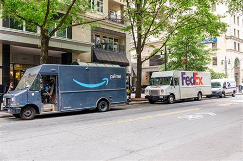 FedEx Exec: Amazon Delivery Partnership ‘Will Push Up Our Yield’