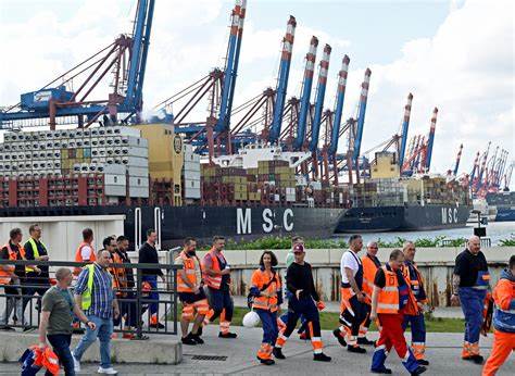 Port strike, labor market, crypto: Asking for a Trend - Yahoo Finance