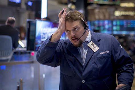 A famed Wall Street bear warns of 'global financial market Armageddon' as Japanese bond yields spike