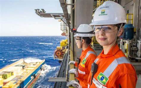 Petrobras reports 48.6% profit increase and declares $2.1bn in dividends